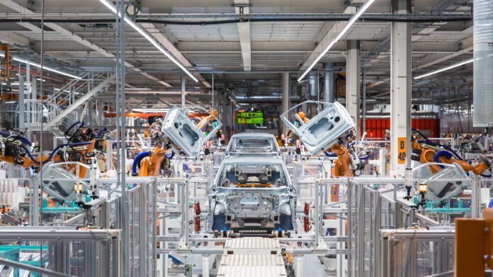 Siemens i Microsoft wprowadzają asystenta AI, który zwiększy wydajność procesów produkcyjnych 2