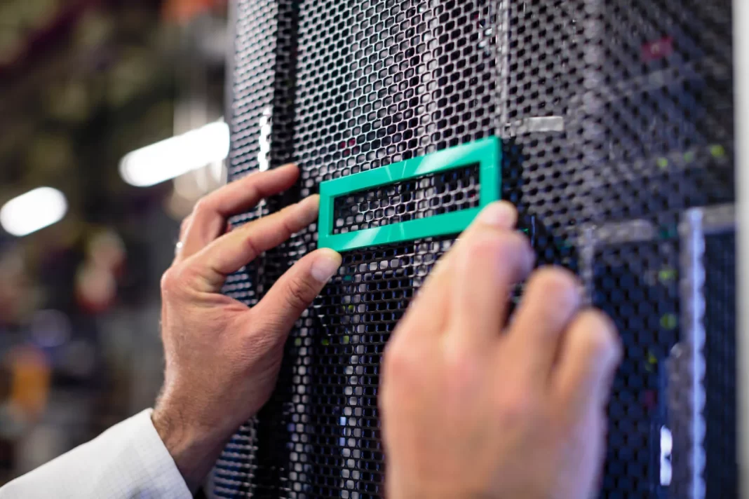 HPE-Hewlett-Packard-Enterprise-3