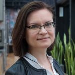 Proces budowy stacji bazowej w Polsce zajmuje średnio 18 miesięcy