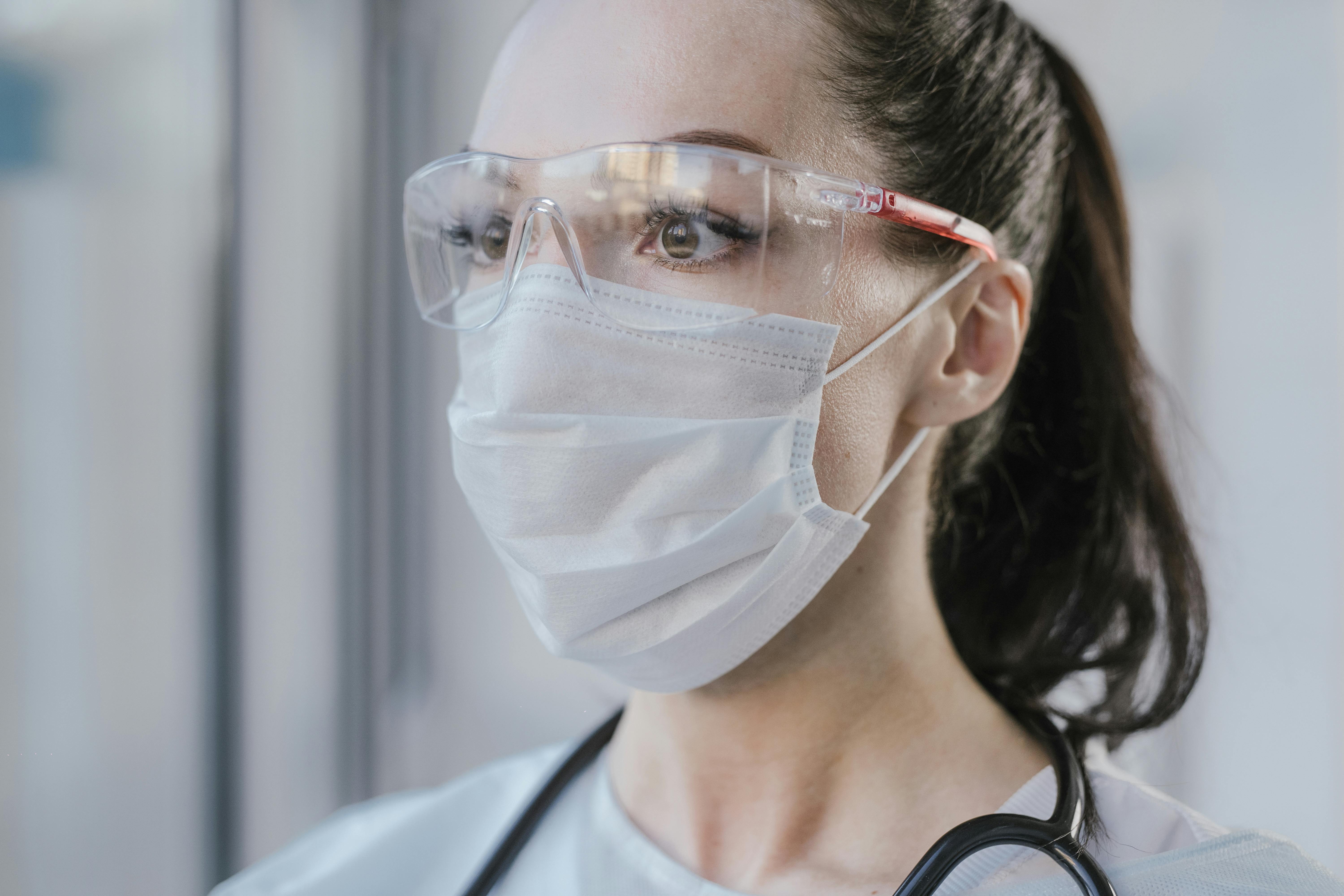 Badanie OVHcloud: AI tak, ale nie zamiast lekarza